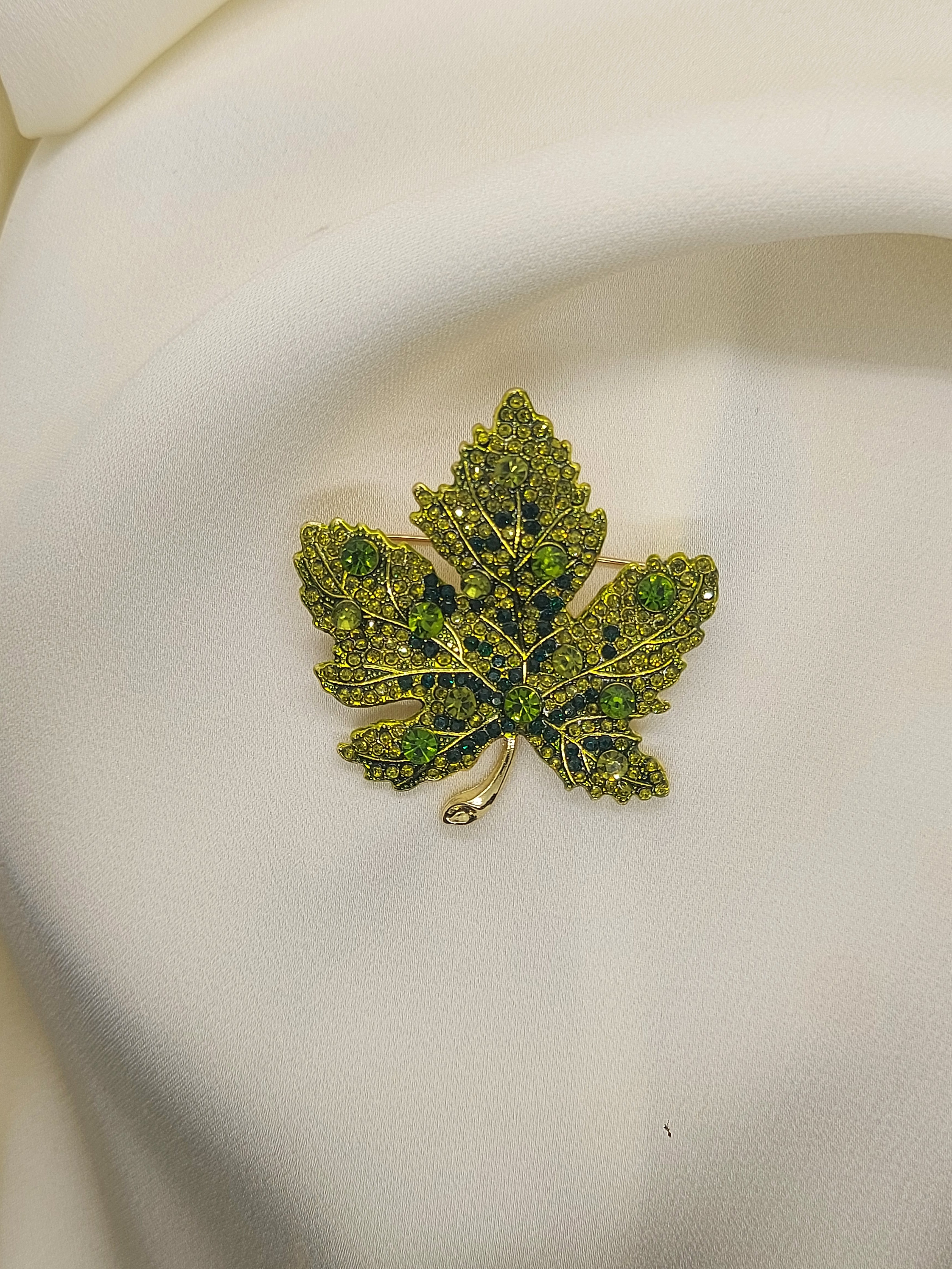 Yeşil Çınar Broş