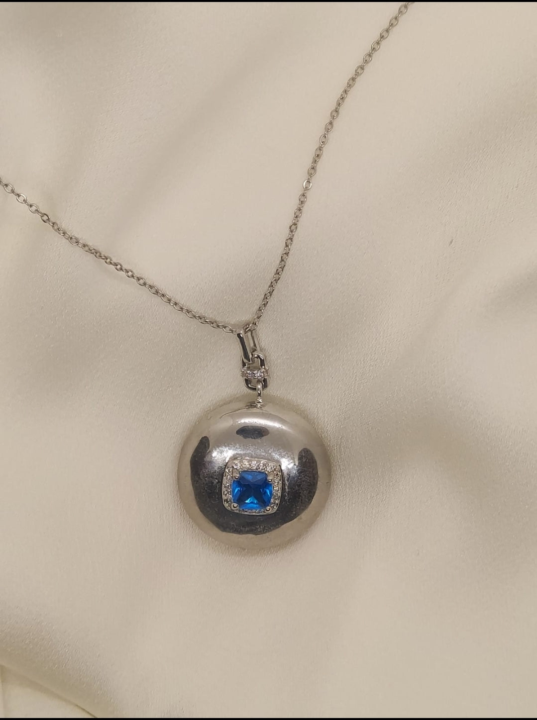 Mavi Taşlı Madalyon